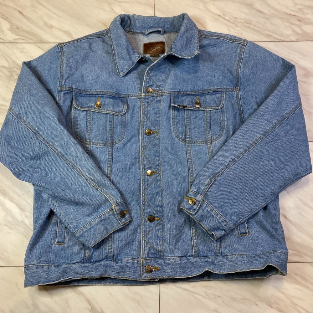 LEE Classic Trucker Style Jean Jacket Denim Medium Wash LM45128 XL